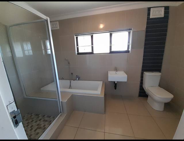 3 BEDROOM HOUSE RENTED IN ATHLONE PARK